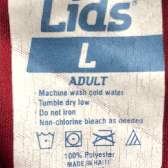 Burgundy t shirt - Picture 3 of 3